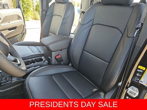 New 2025 Jeep Gladiator Willys image 14