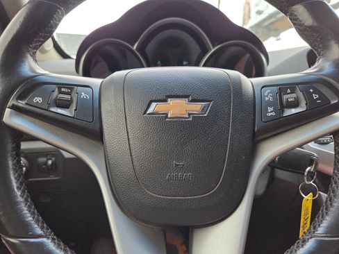 Used 2014 Chevrolet Cruze LT FWD image 16