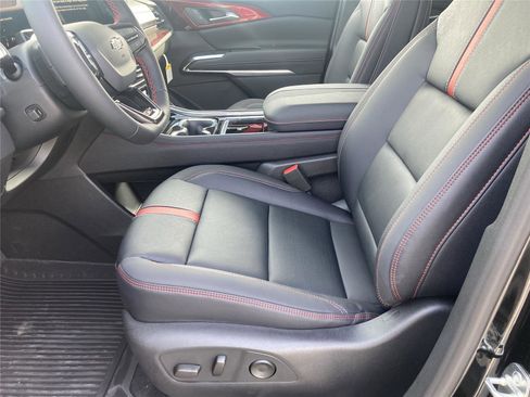 New 2026 Chevrolet Traverse RS w/ LPO, Floor Liner Package image 22