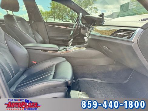 Used 2018 BMW 540i xDrive AWD/4WD image 21