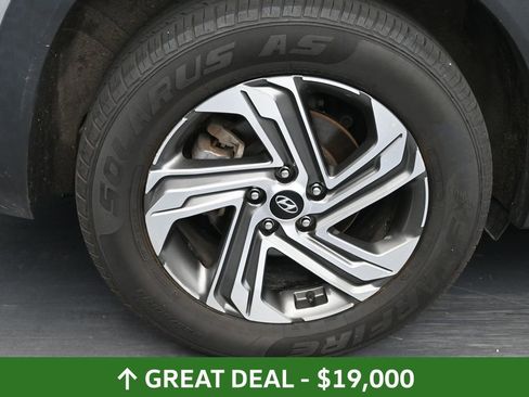 Used 2023 Hyundai Santa Fe SEL image 15