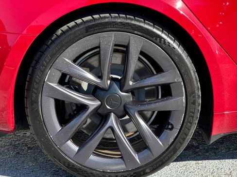 Used 2022 Tesla Model S Plaid image 24