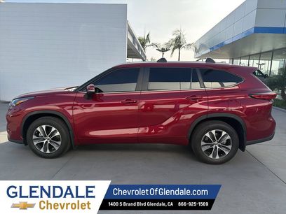 Used 2023 Toyota Highlander XLE