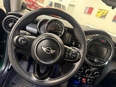 Used 2017 MINI Cooper 2-Door Hardtop FWD image 21