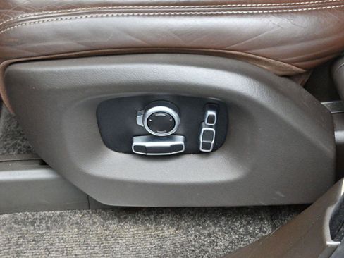 Used 2016 Land Rover Range Rover Long Wheelbase Autobiography image 16