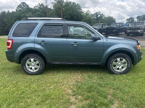 Used 2011 Ford Escape Limited w/ 302A Rapid Spec Order Code FWD image 9