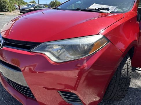 Used 2015 Toyota Corolla LE image 29