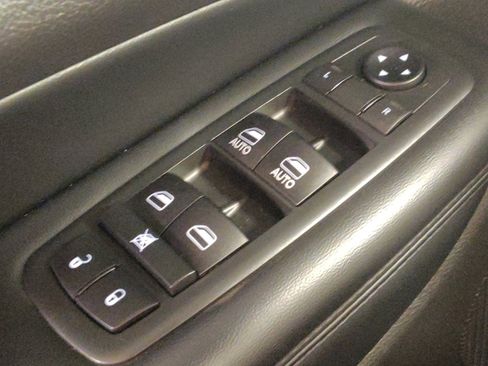 Used 2020 Jeep Grand Cherokee Altitude AWD/4WD image 27