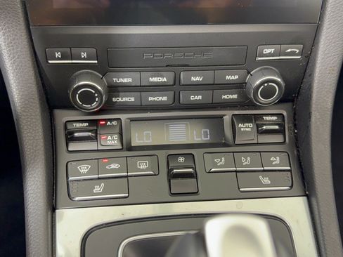 Certified 2025 Porsche 718 Boxster RWD image 22