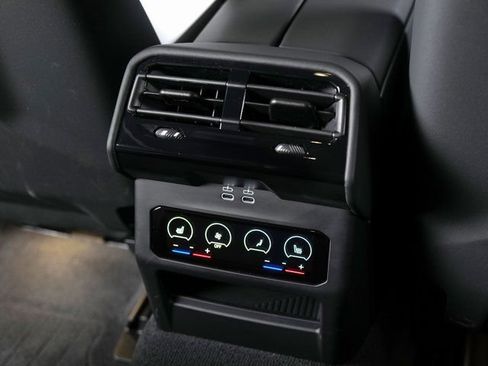 Used 2026 BMW M5 w/ Carbon Package AWD/4WD image 26