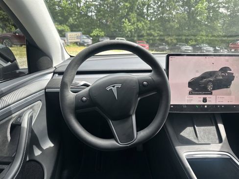 Used 2023 Tesla Model Y Long Range AWD/4WD image 24