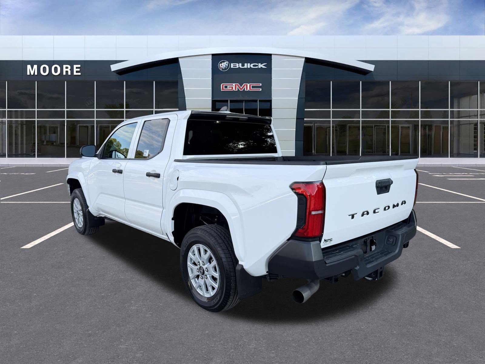 Used 2024 Toyota Tacoma SR RWD image 5