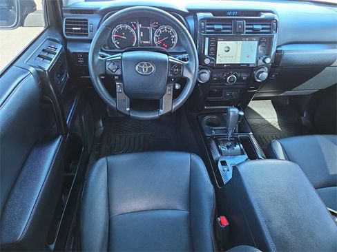 Used 2020 Toyota 4Runner Venture image 12