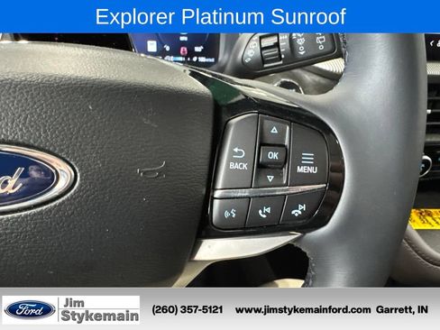 Used 2026 Ford Explorer Platinum AWD/4WD image 23
