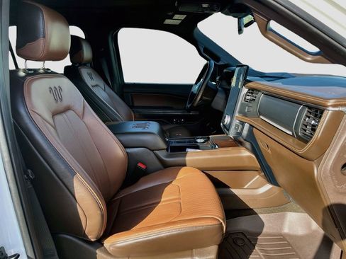 Used 2024 Ford Expedition Max King Ranch RWD image 30