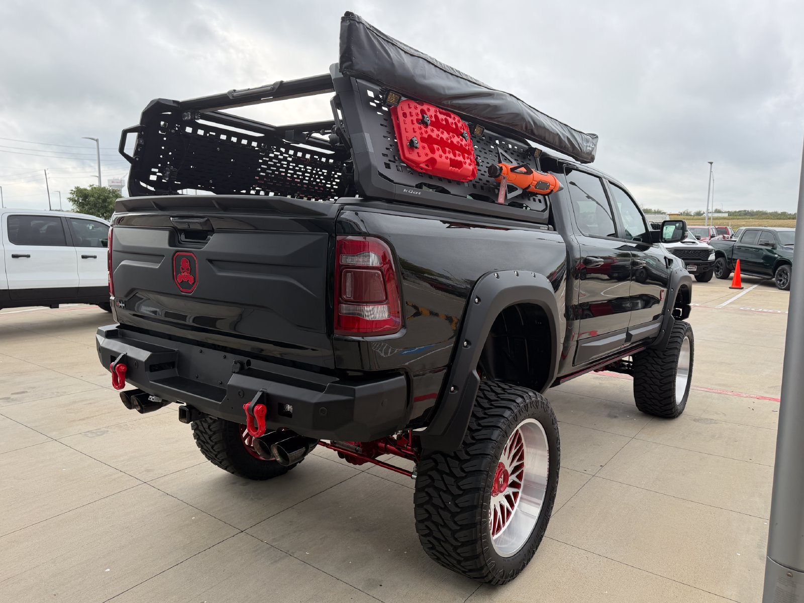 Used 2024 RAM 1500 Laramie AWD/4WD image 22