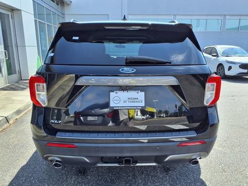 Used 2022 Ford Explorer XLT w/ Equipment Group 202A RWD image 22