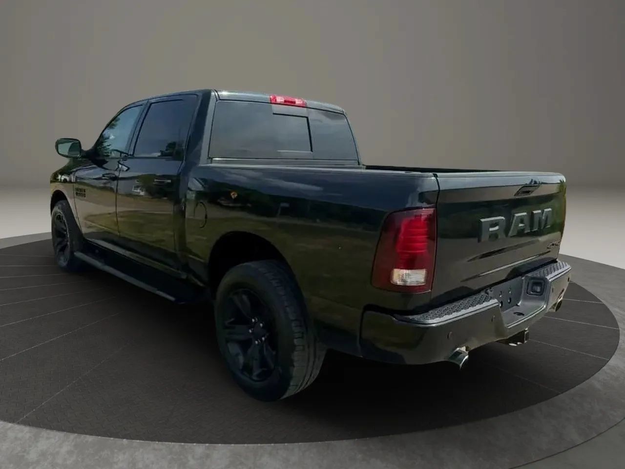 Used 2017 RAM 1500 Sport w/ Convenience Group AWD/4WD image 4