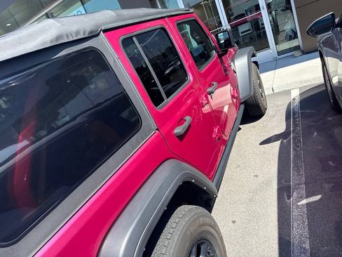 Used 2022 Jeep Wrangler Unlimited Sport AWD/4WD image 12