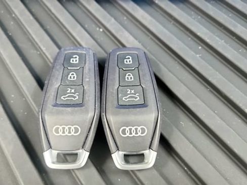 Used 2025 Audi Q5 Premium AWD/4WD image 78