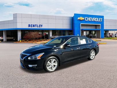 Used 2015 Nissan Altima 2.5 SL w/ Moonroof Package
