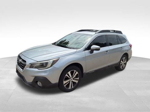 Used 2019 Subaru Outback 2.5i Limited AWD/4WD image 7