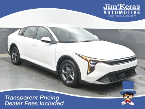 Used 2025 Kia K4 FWD image 1