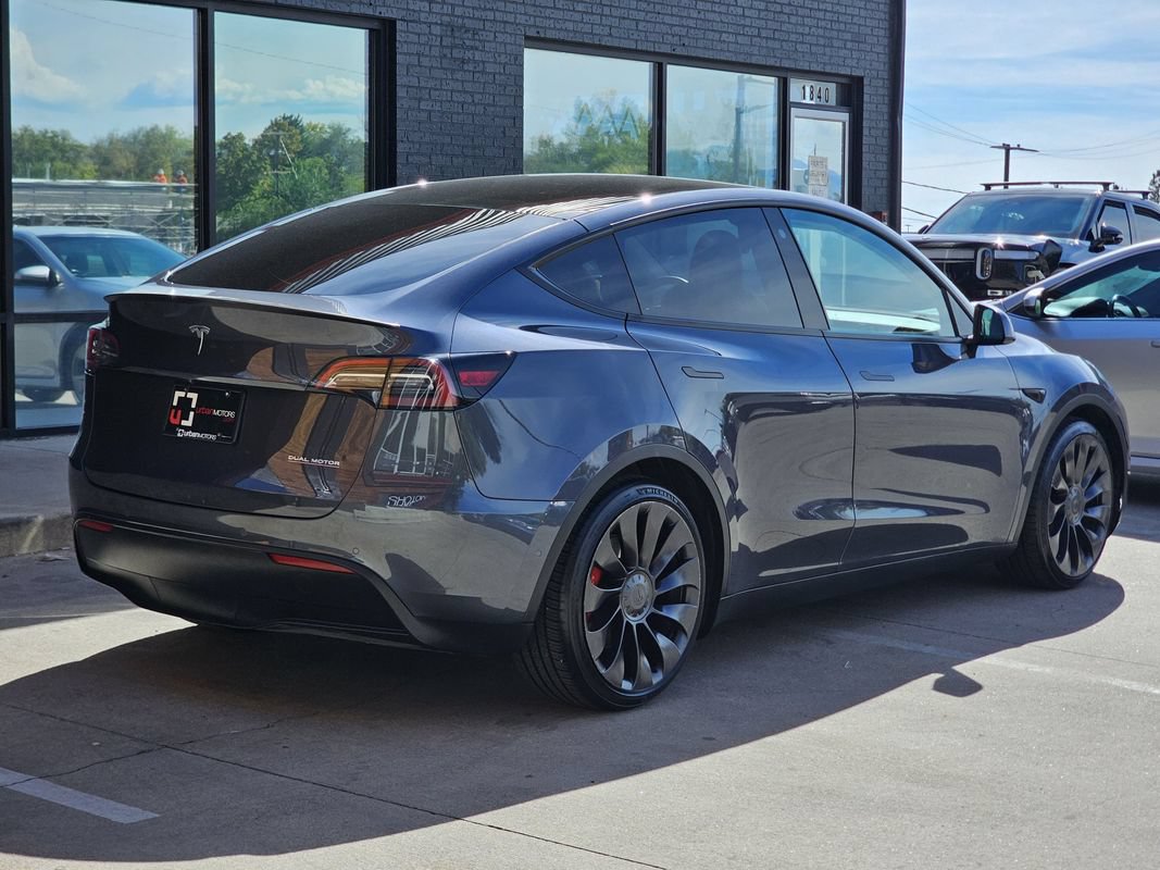 Used 2022 Tesla Model Y Performance AWD/4WD image 12