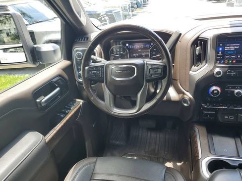 Used 2022 GMC Sierra 2500 Denali w/ Denali Ultimate Package AWD/4WD image 13