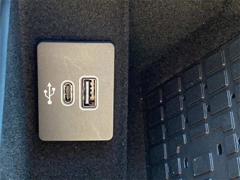 New 2025 Lincoln Navigator Reserve w/ Jet Appearance Package image 24