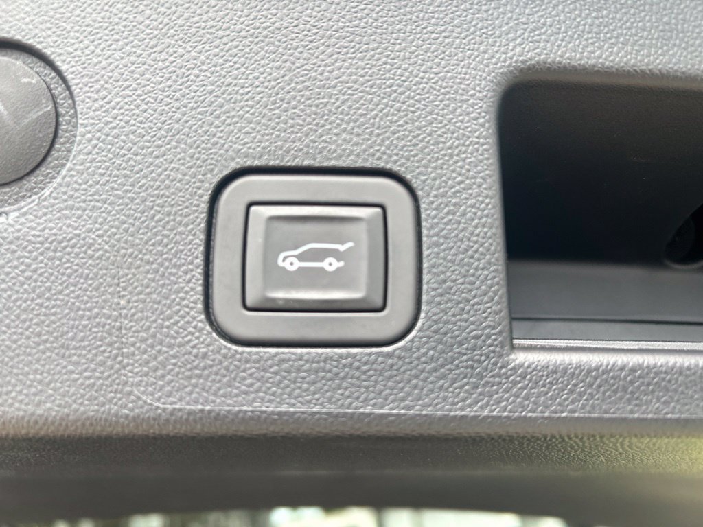 Certified 2026 GMC Terrain AT4 w/ Convenience Package III AWD/4WD image 12