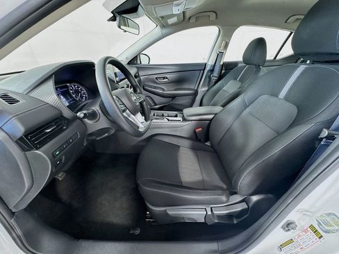 Used 2025 Nissan Sentra SV image 23