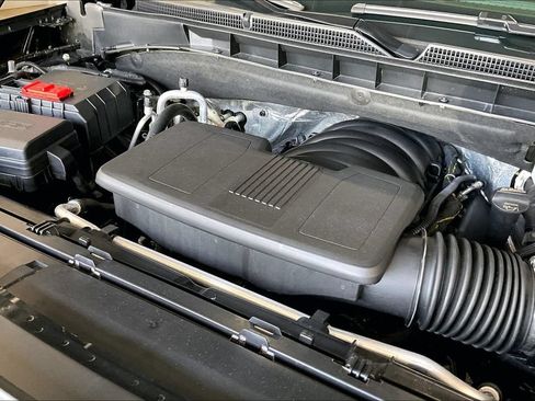 Used 2025 GMC Yukon AT4 Ultimate AWD/4WD image 29