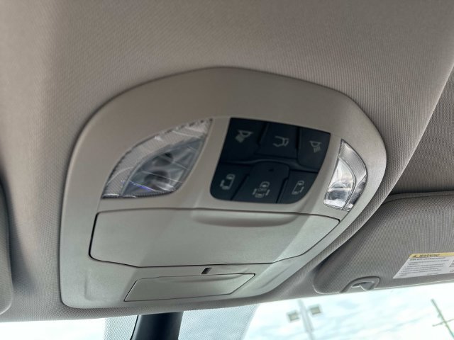 Used 2024 Chrysler Pacifica Touring-L FWD image 29