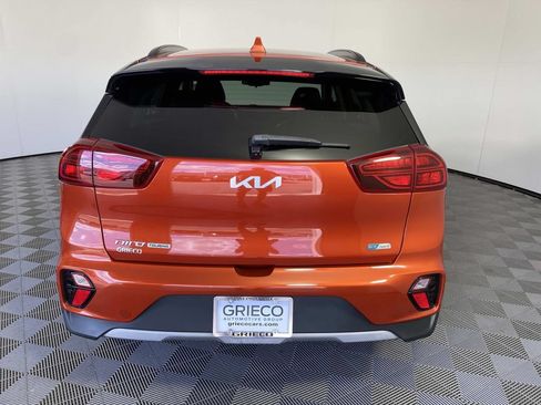 Used 2022 Kia Niro Touring Special Edition FWD image 7