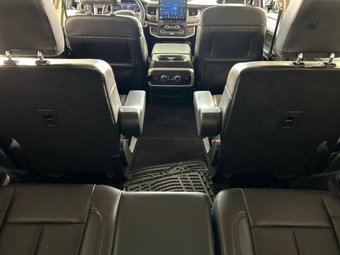 Used 2022 Ford Expedition XLT AWD/4WD image 38