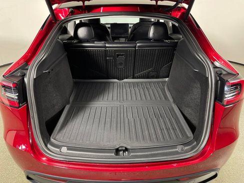 Used 2025 Tesla Model Y Long Range image 10