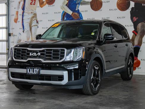 Used 2025 Kia Telluride S AWD/4WD image 22