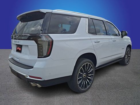 New 2026 Chevrolet Tahoe High Country AWD/4WD image 3