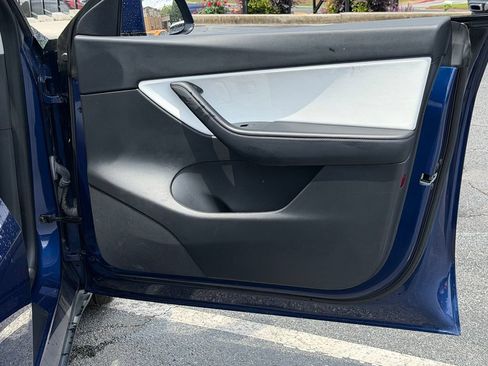 Used 2020 Tesla Model Y Long Range AWD/4WD image 37