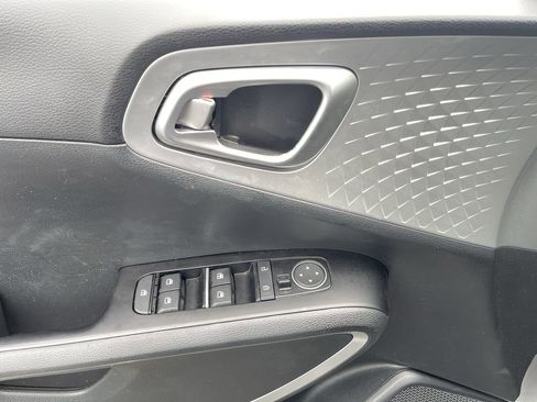 Used 2023 Kia Soul LX w/ Option Group 015 image 22