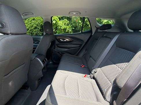 Used 2020 GMC Terrain SLE w/ Driver Convenience Package FWD image 20
