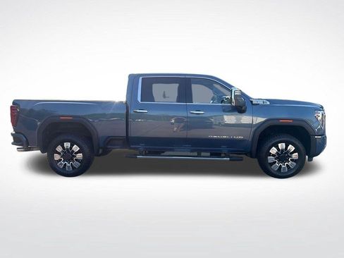 Certified 2025 GMC Sierra 2500 Denali w/ Technology Package AWD/4WD image 10
