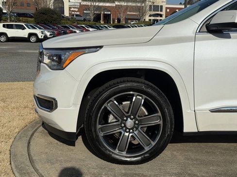 Used 2018 GMC Acadia Denali w/ Technology Package image 12