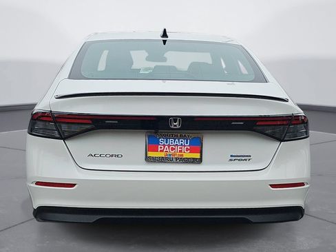 Used 2023 Honda Accord Sport image 4