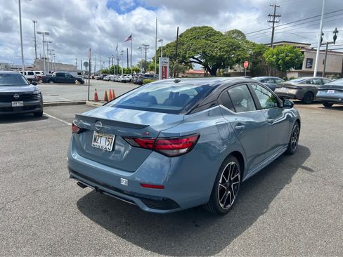 Used 2024 Nissan Sentra SR FWD image 3