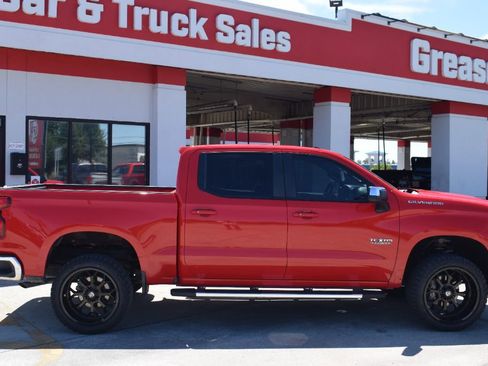 Used 2019 Chevrolet Silverado 1500 LT w/ Texas Edition RWD image 3