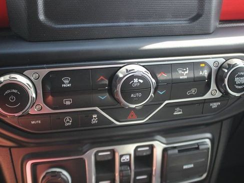 Used 2020 Jeep Gladiator Rubicon image 6