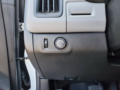 Used 2021 Chevrolet Colorado W/T RWD image 25