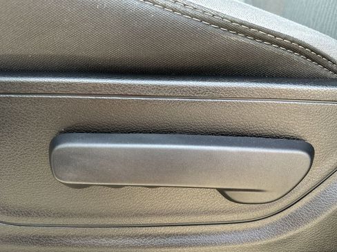 Used 2021 RAM 1500 Big Horn image 13